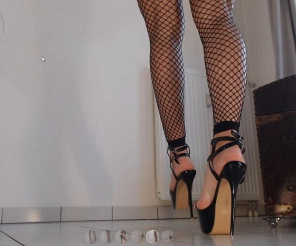 2 GUIDE marcher avec des talons pour mes Sissy