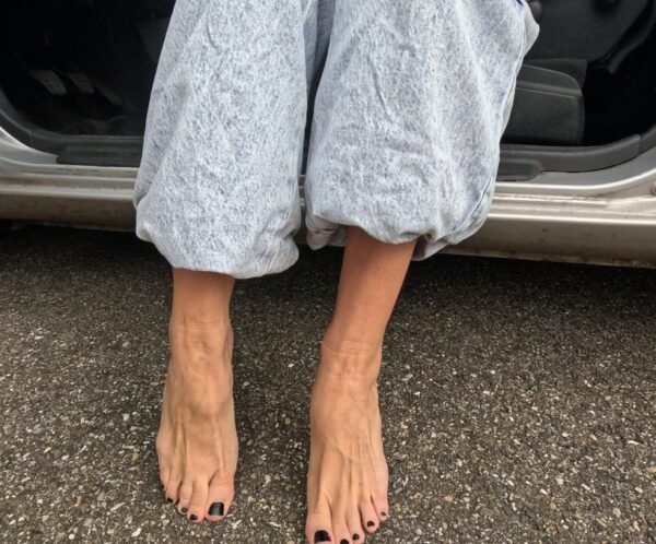 6 Pedal pumping pieds nus