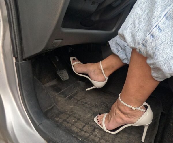 6 Pédal pumping talon blanc